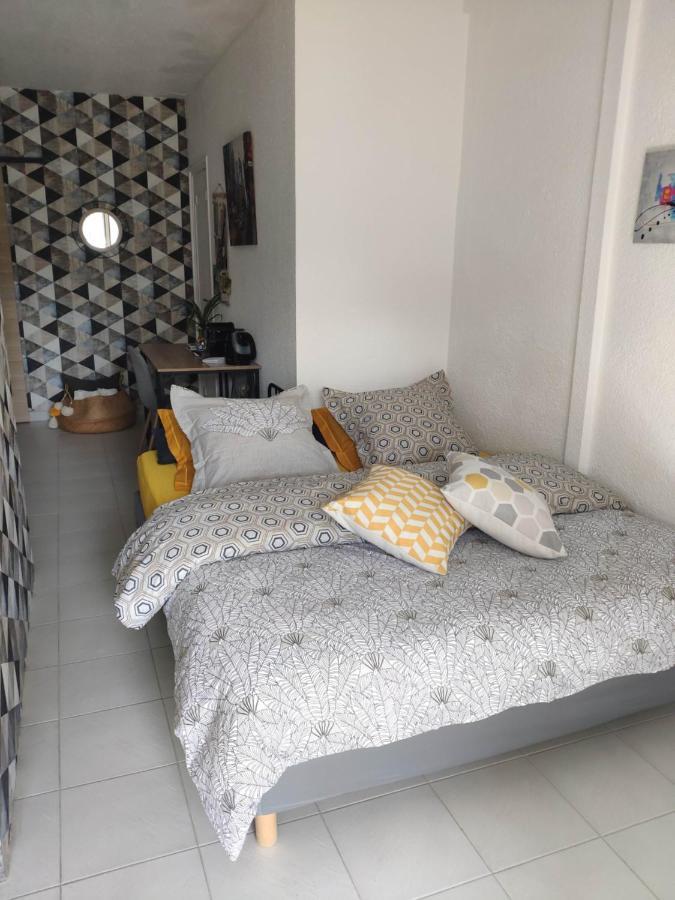 La Tourelle Suite Cosy Entre Vignoble Aixois Et Luberon Le Puy-Sainte-Réparade Dış mekan fotoğraf