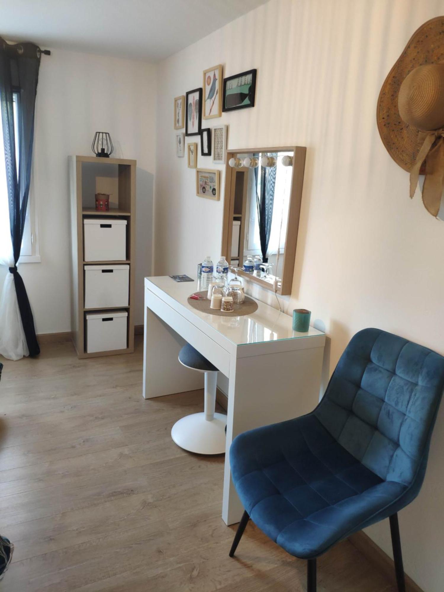 La Tourelle Suite Cosy Entre Vignoble Aixois Et Luberon Le Puy-Sainte-Réparade Dış mekan fotoğraf