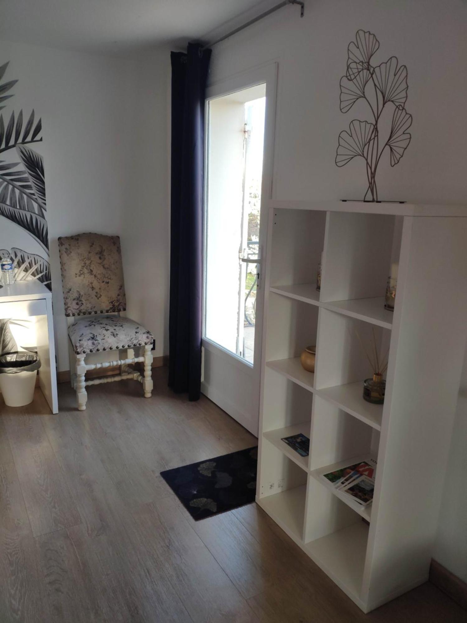 La Tourelle Suite Cosy Entre Vignoble Aixois Et Luberon Le Puy-Sainte-Réparade Dış mekan fotoğraf