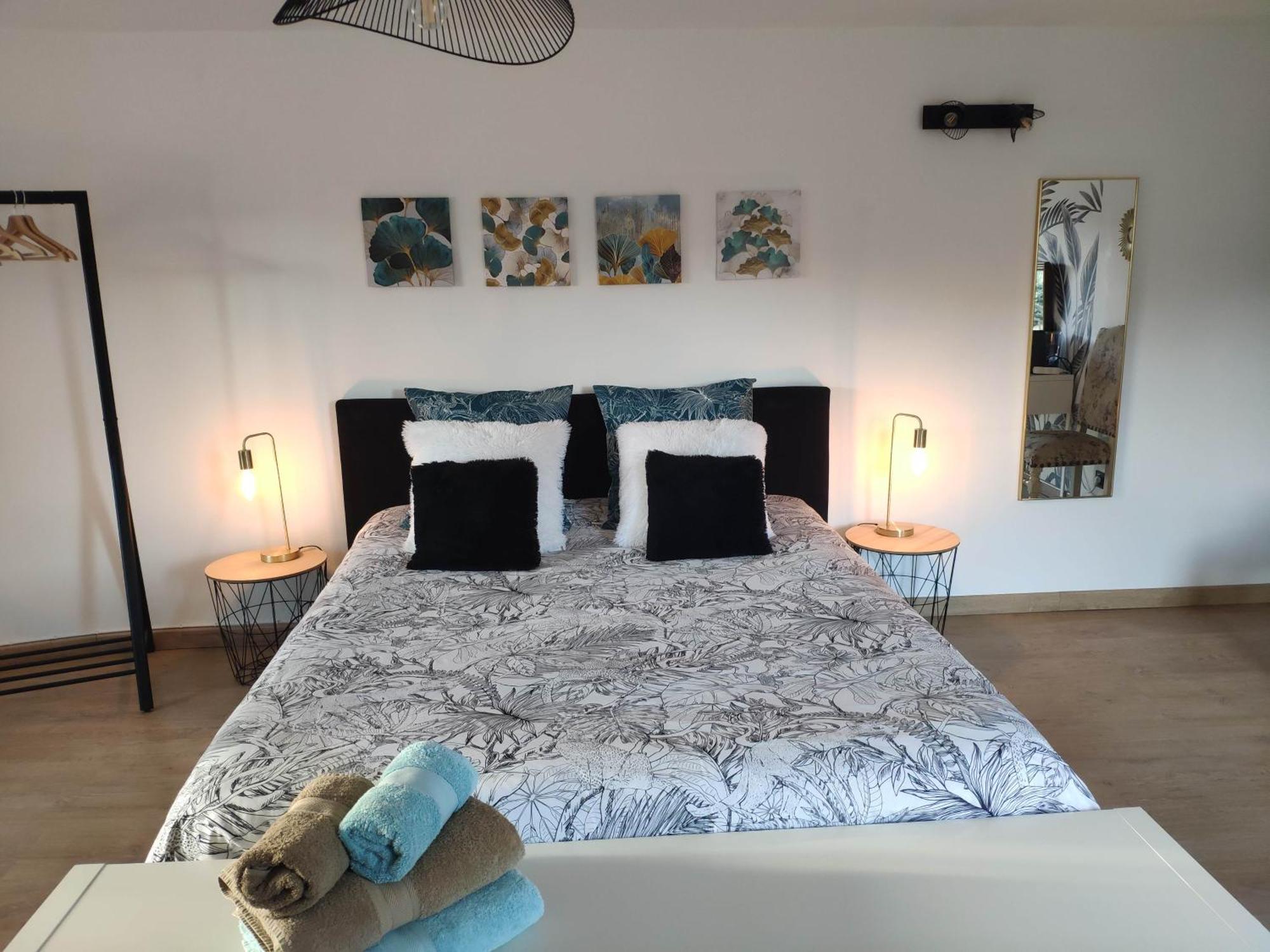 La Tourelle Suite Cosy Entre Vignoble Aixois Et Luberon Le Puy-Sainte-Réparade Dış mekan fotoğraf