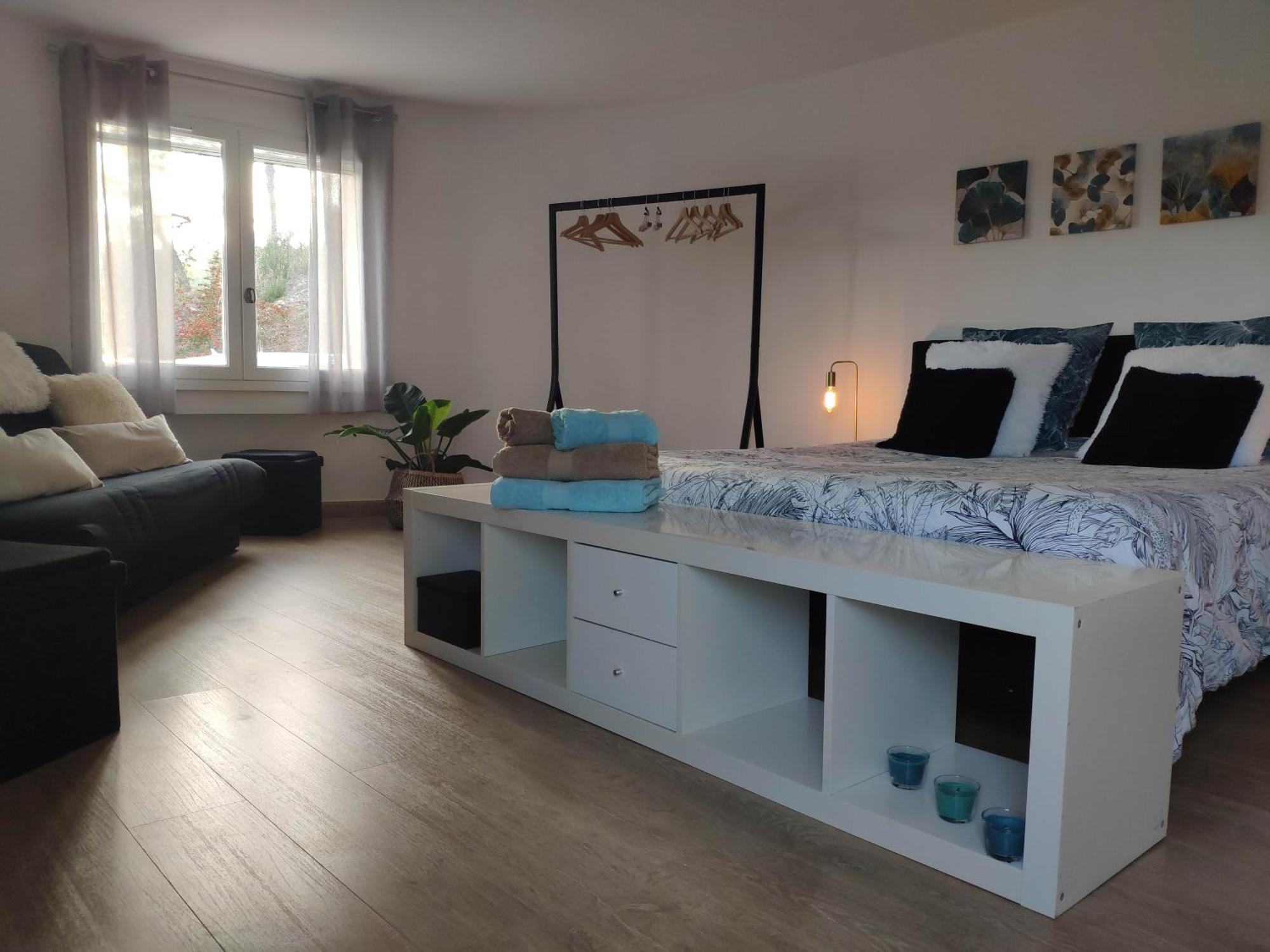 La Tourelle Suite Cosy Entre Vignoble Aixois Et Luberon Le Puy-Sainte-Réparade Dış mekan fotoğraf