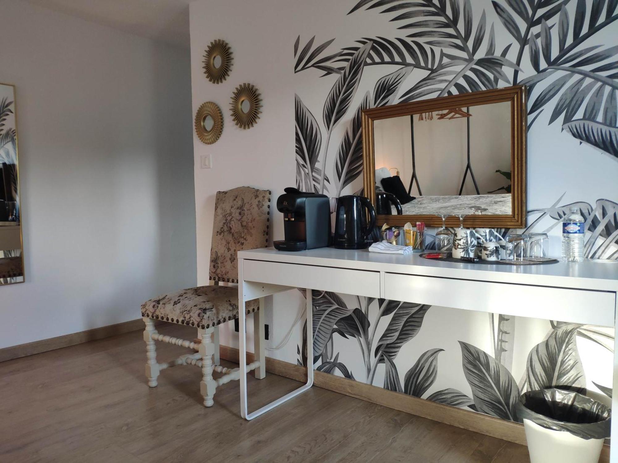La Tourelle Suite Cosy Entre Vignoble Aixois Et Luberon Le Puy-Sainte-Réparade Dış mekan fotoğraf